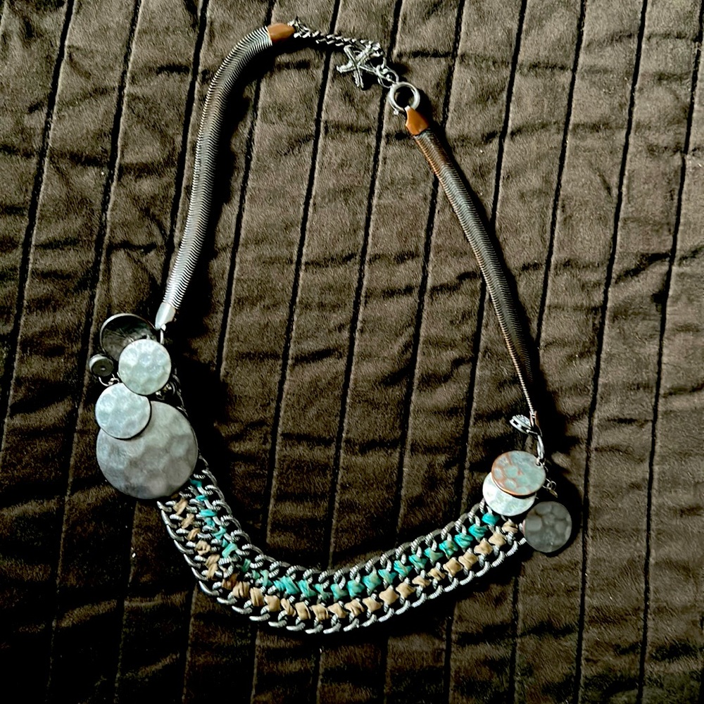 Necklace - Picture 1 of 4